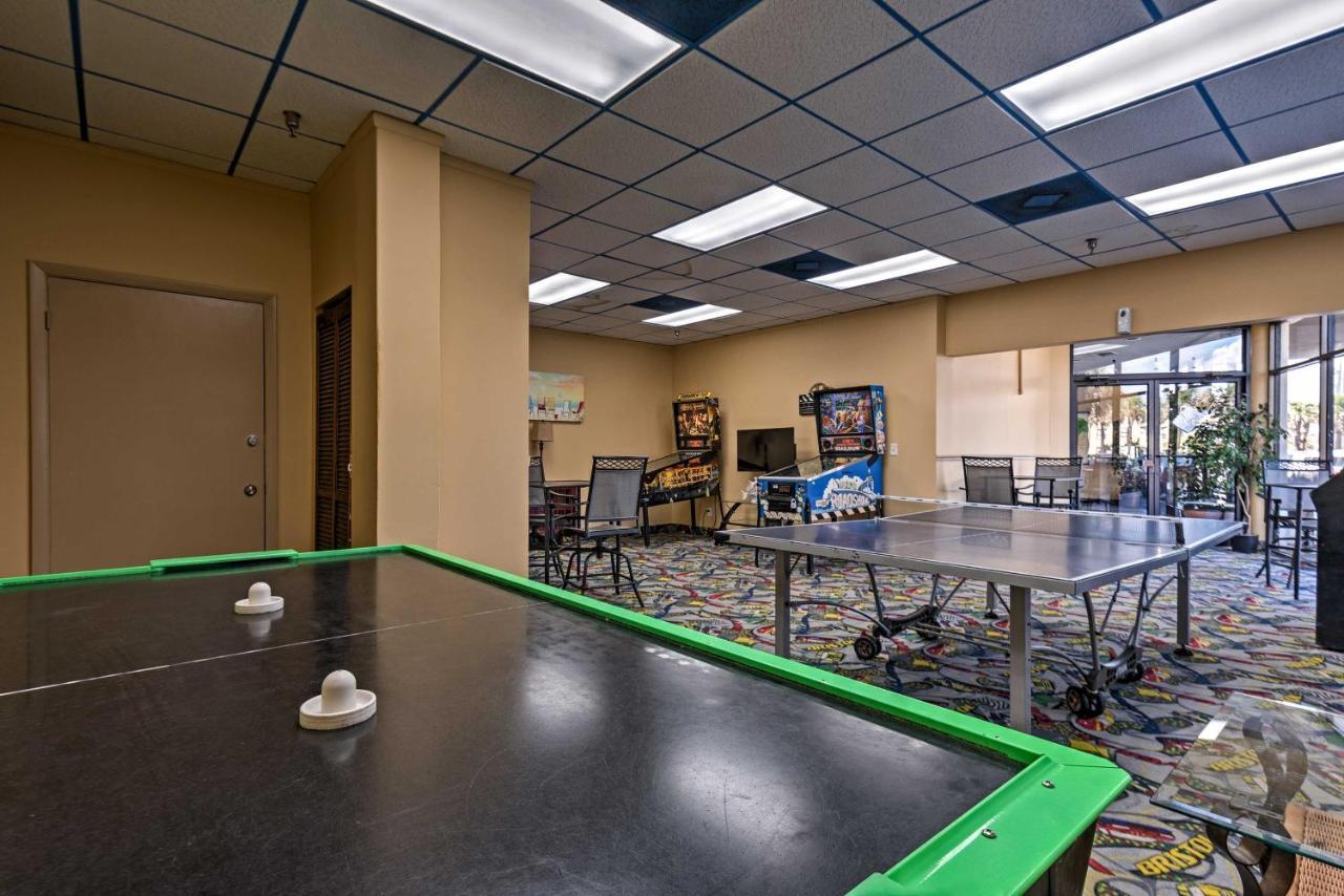 Oceanfront Resort-Style Getaway - Walk To Beach! Daytona Beach Extérieur photo
